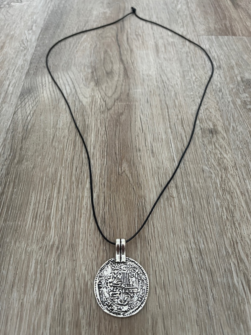 Antique-Style Silver Medallion Pendant Necklace